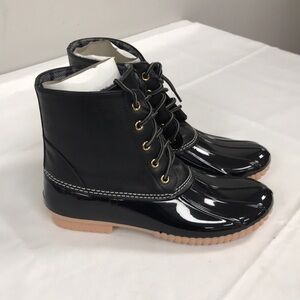 Twisted Womens boots size 10 US